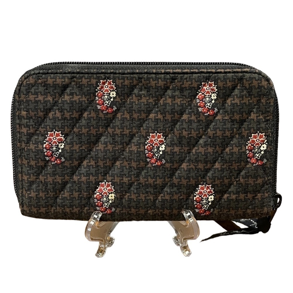Vera Bradley Brown & Red Zip Around Wallet